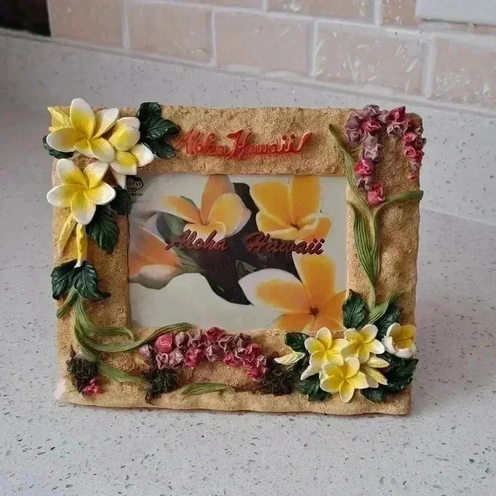 Frame ALOHA HAWAII MAGNOLIA BY CHIEFLY UNIQUE DESIGN
